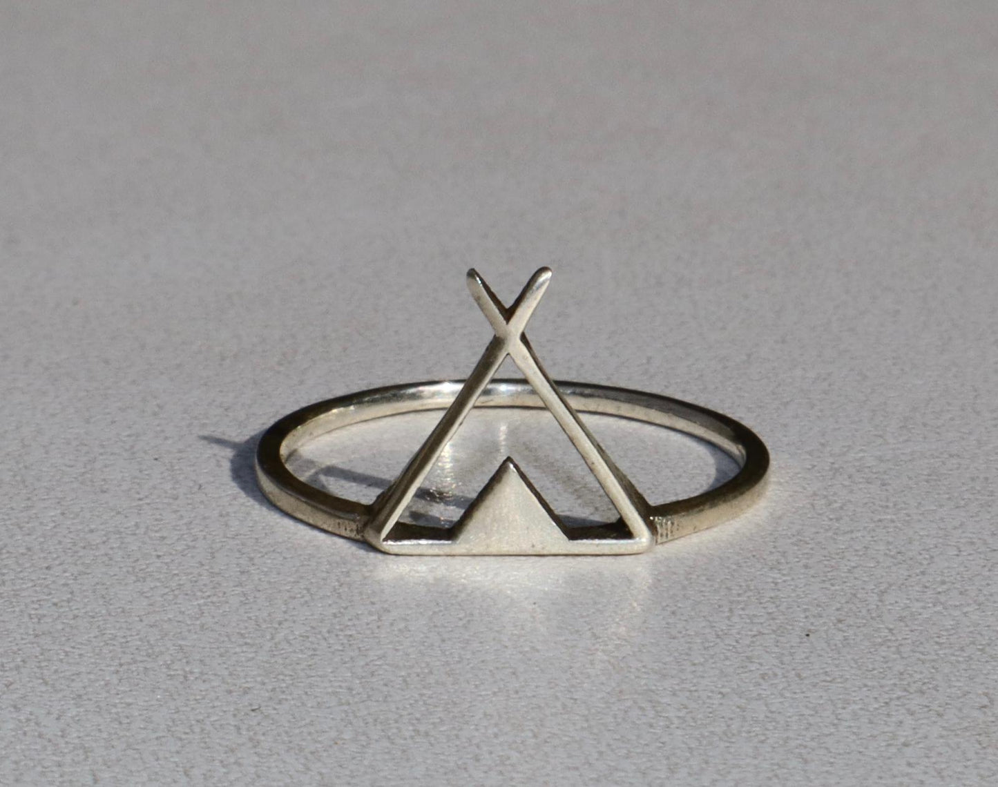 Ring - Tri Essence