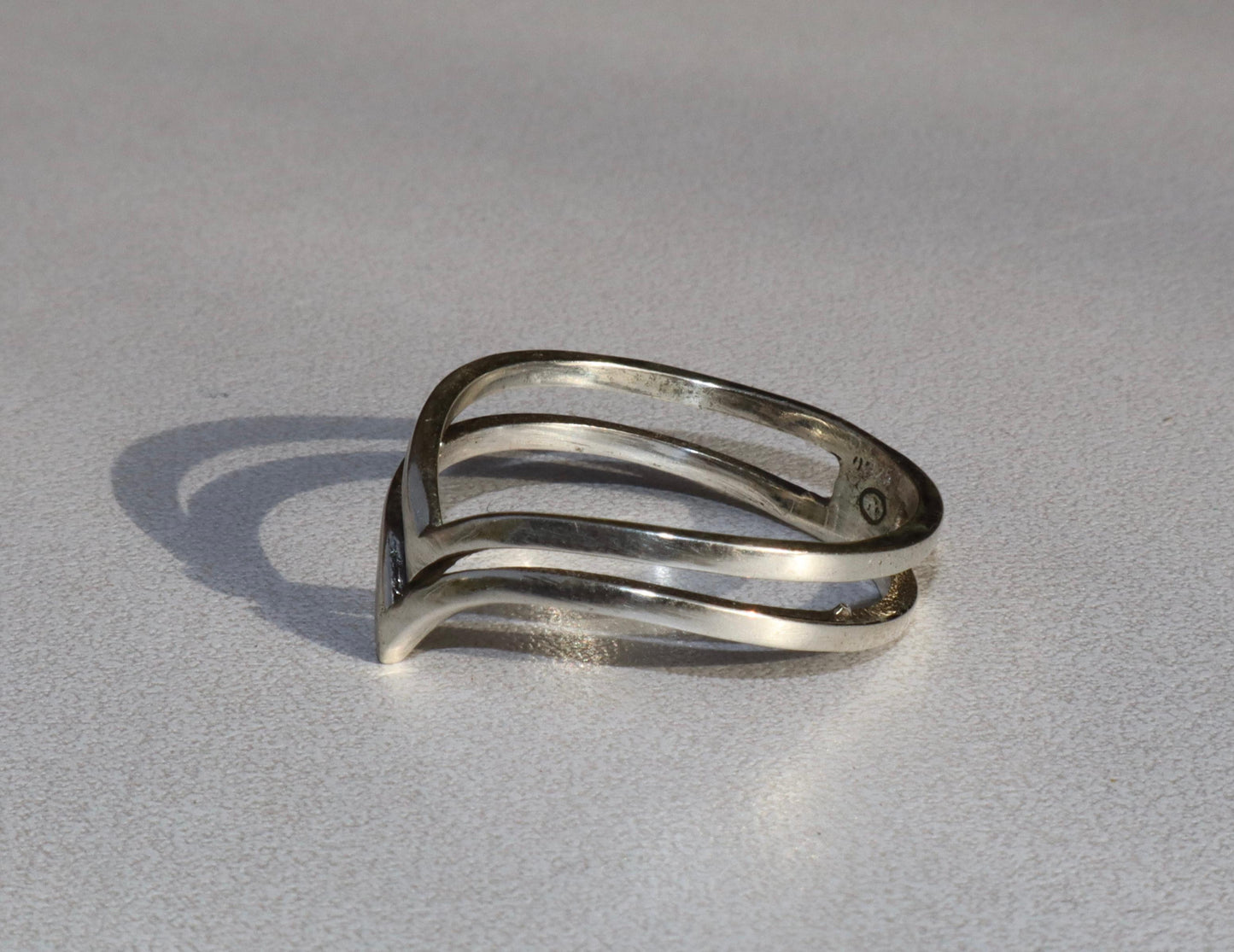 Ring - V Edge