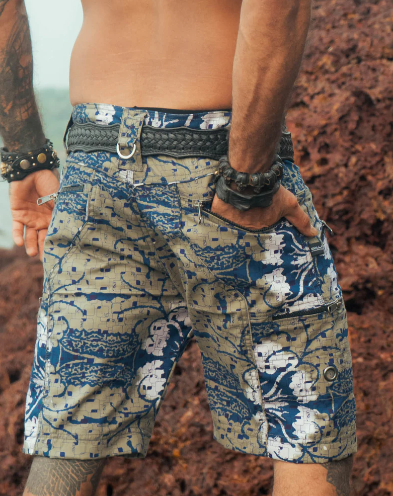 Shorts - Up knee cargo - Mayan Circuit