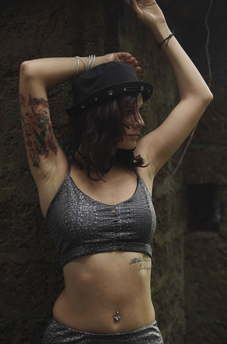 Sleeveless Crop Top - BLACK ILLUSION