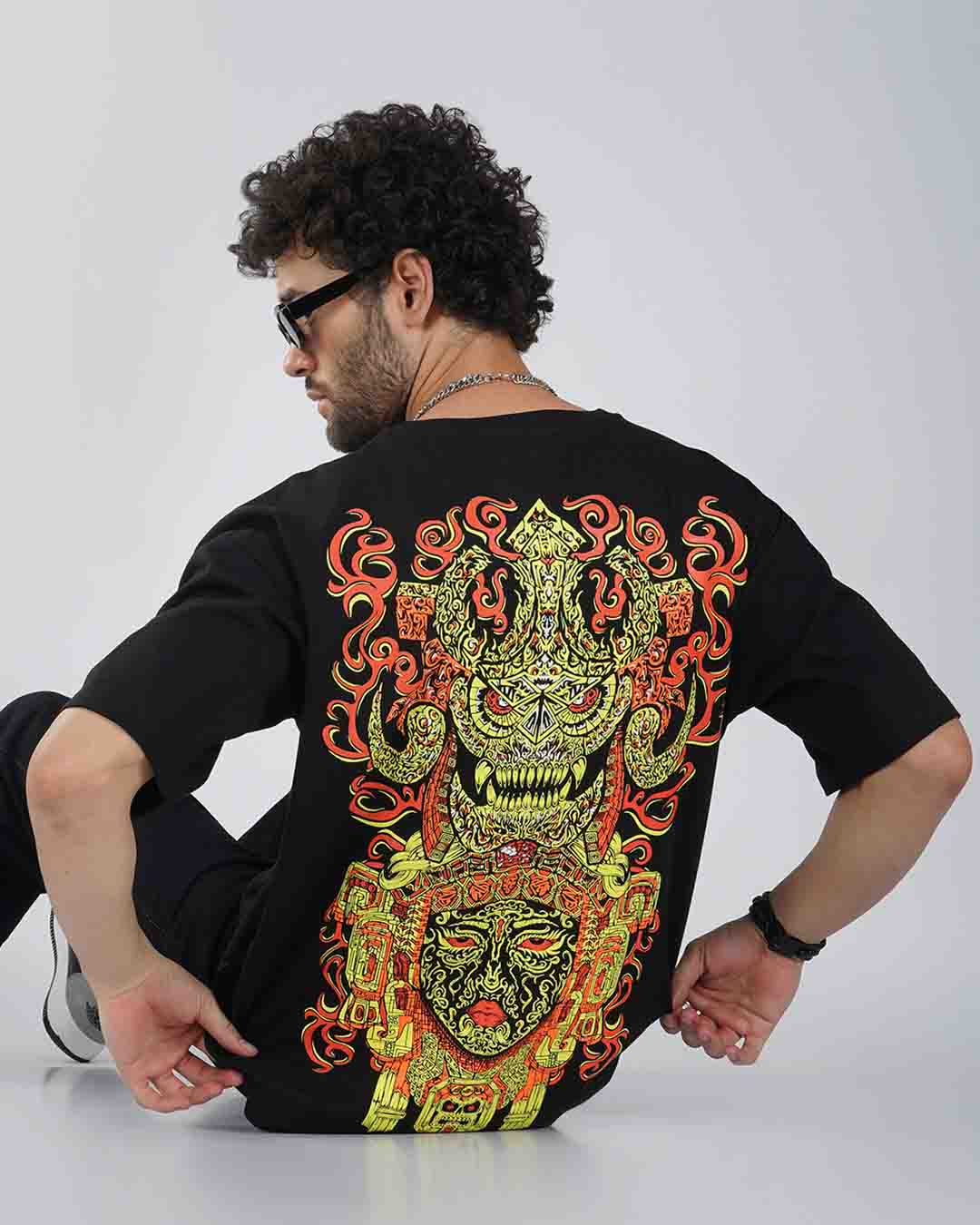 Oversize T-Shirt - Macabra Queen