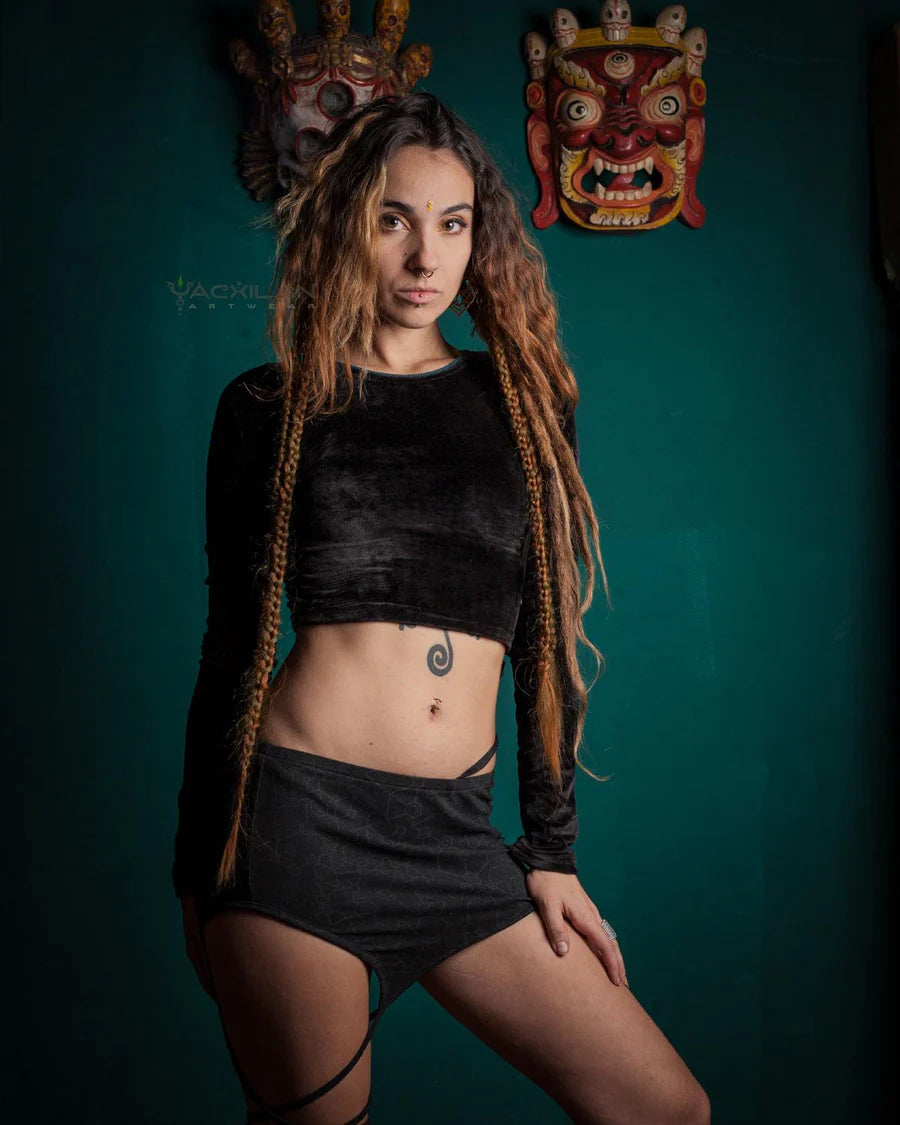Yacxilan - Crop Top Longsleeve - Extreme Velvet BLACK