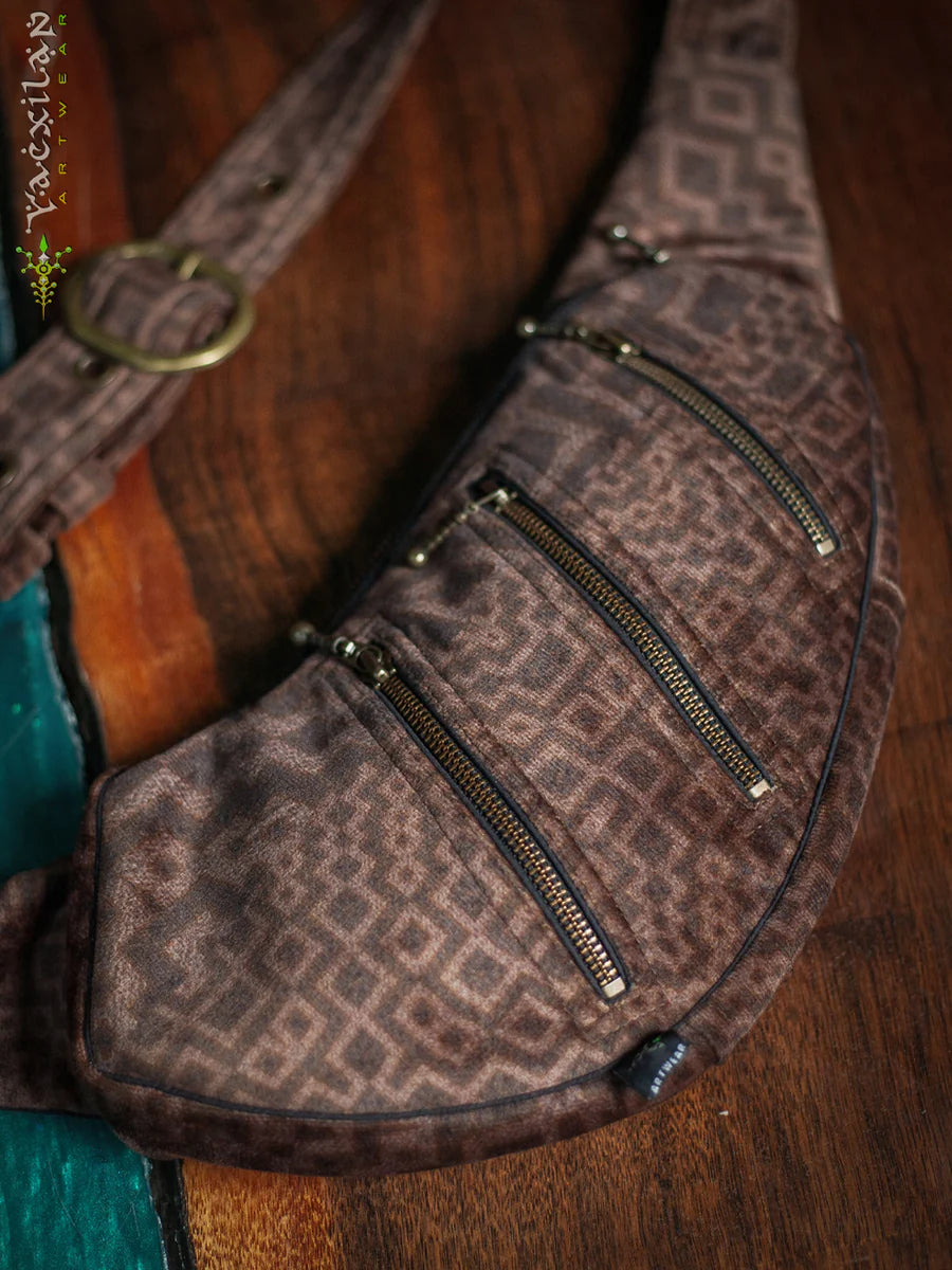 Botta Bag - Velvet Fawn Buckle -  LAGARTIKA