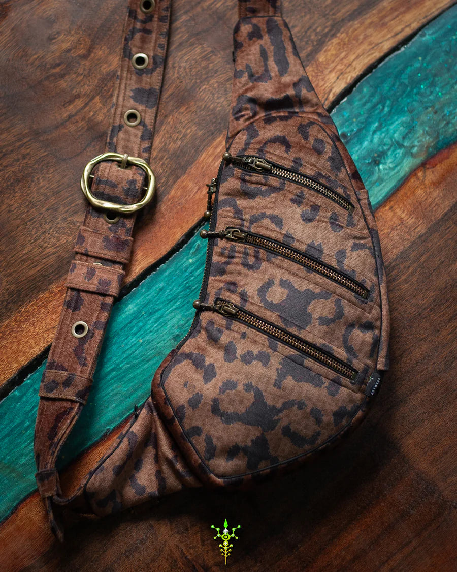 Botta Bag - Velvet Fawn Buckle - LEOPARDUS V2
