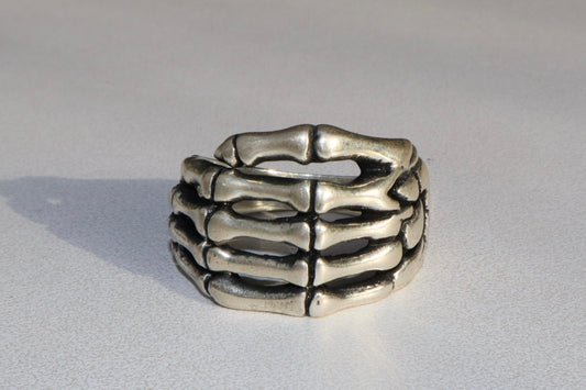 Ring - Grip of Bone