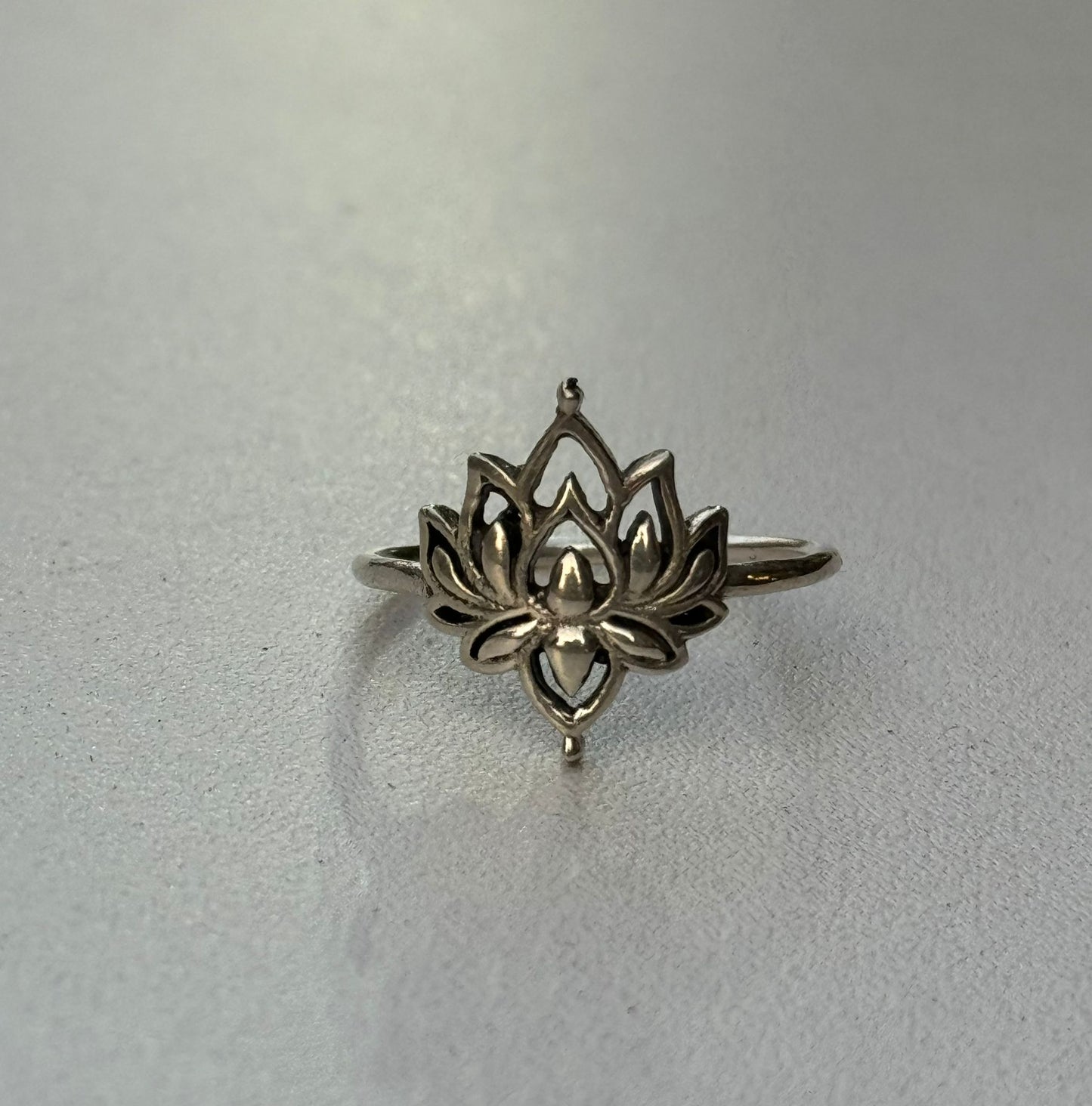 Ring - Lotus Whisper
