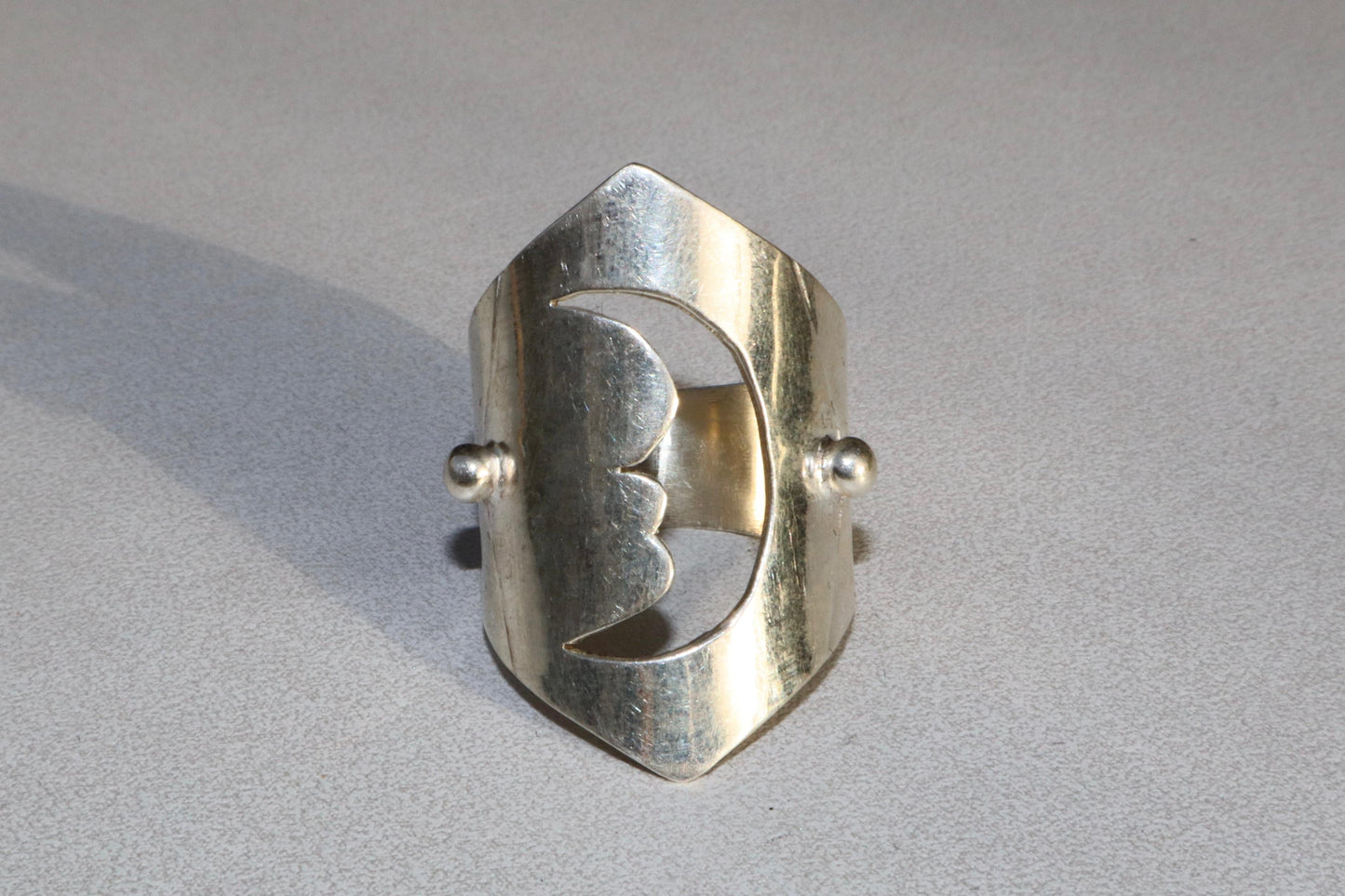 Ring - Moon energy