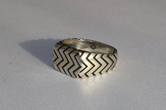 Ring - Tribal stone