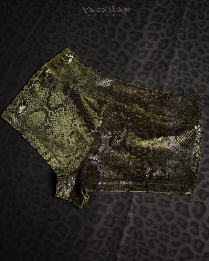 Shorties Fitted - Velvet Kobra - MOSS