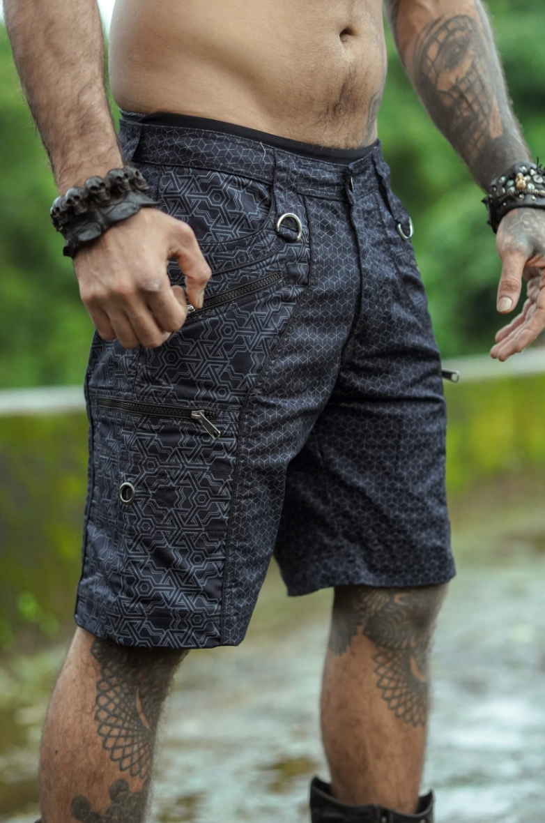 Shorts - Up knee cargo - PYTHAGORAS ABSTRACT black