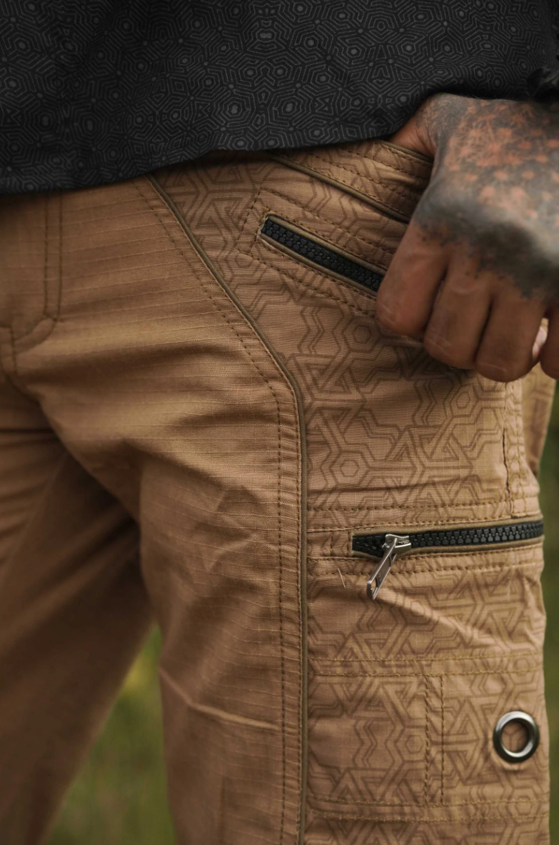 Shorts - Up knee cargo - PYTHAGORAS beige