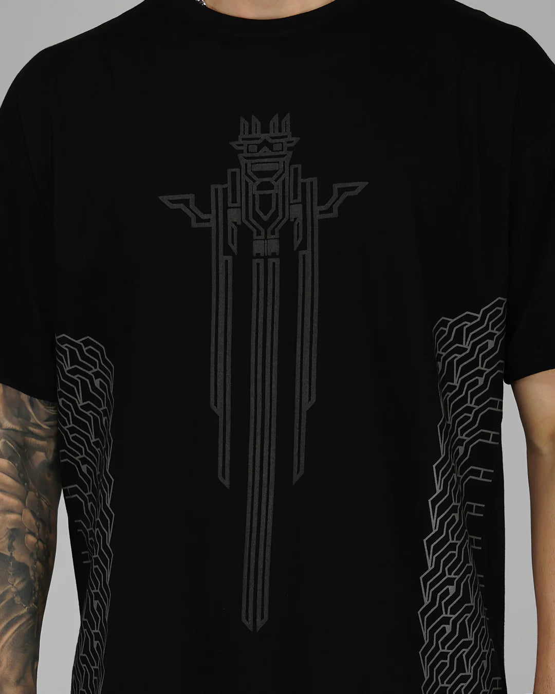 Oversize T-Shirt - Protector