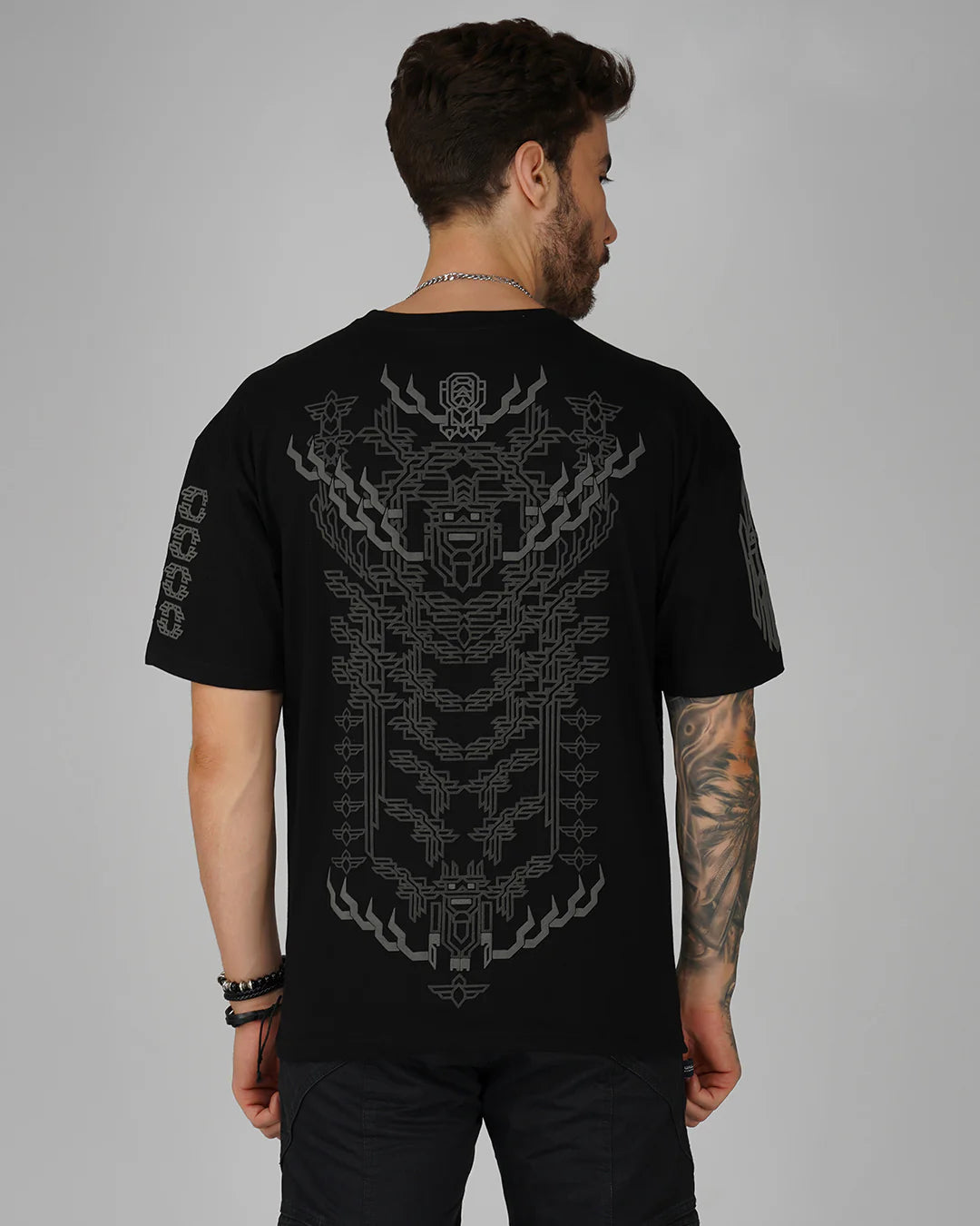 Oversize T-Shirt - Protector