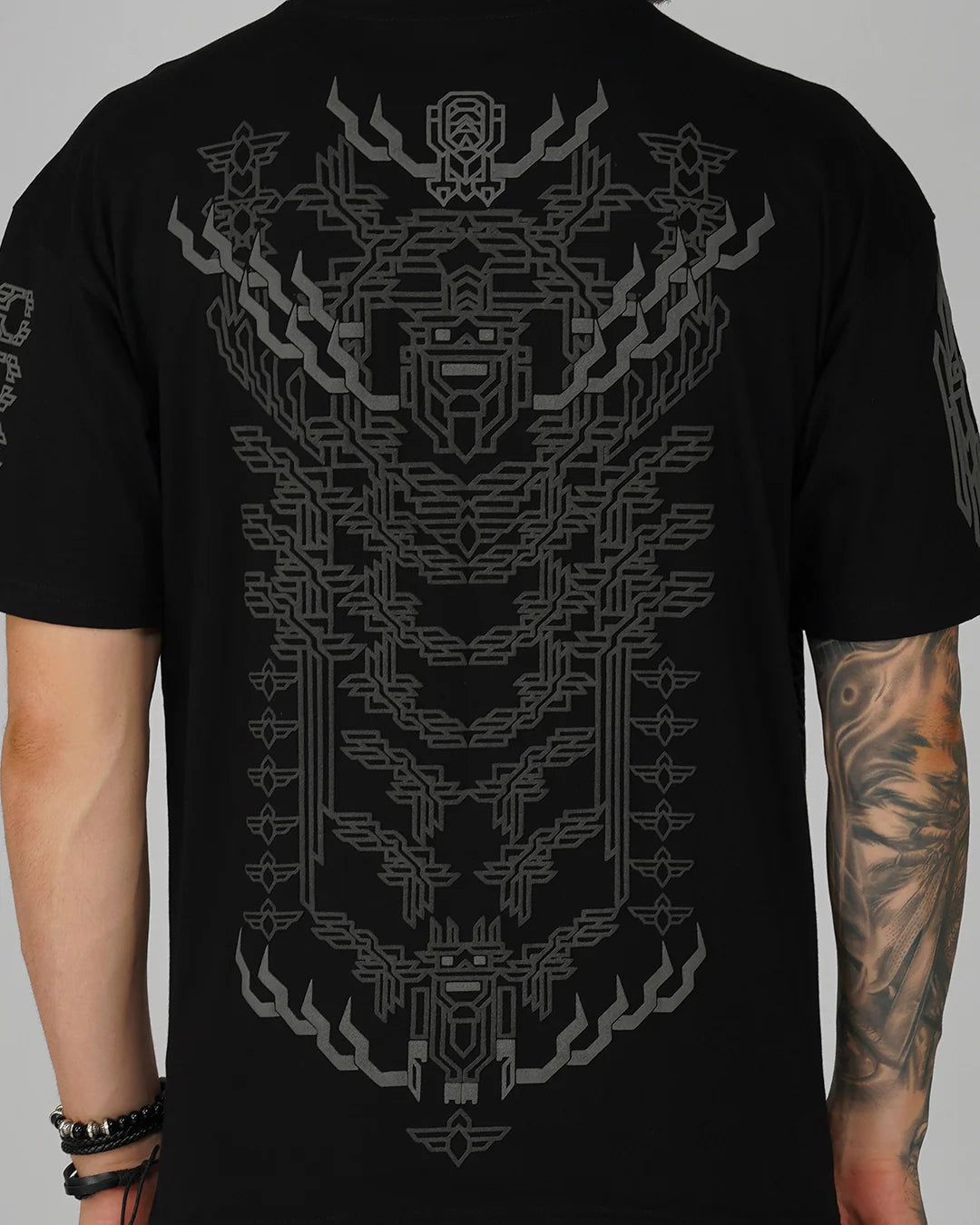 Oversize T-Shirt - Protector