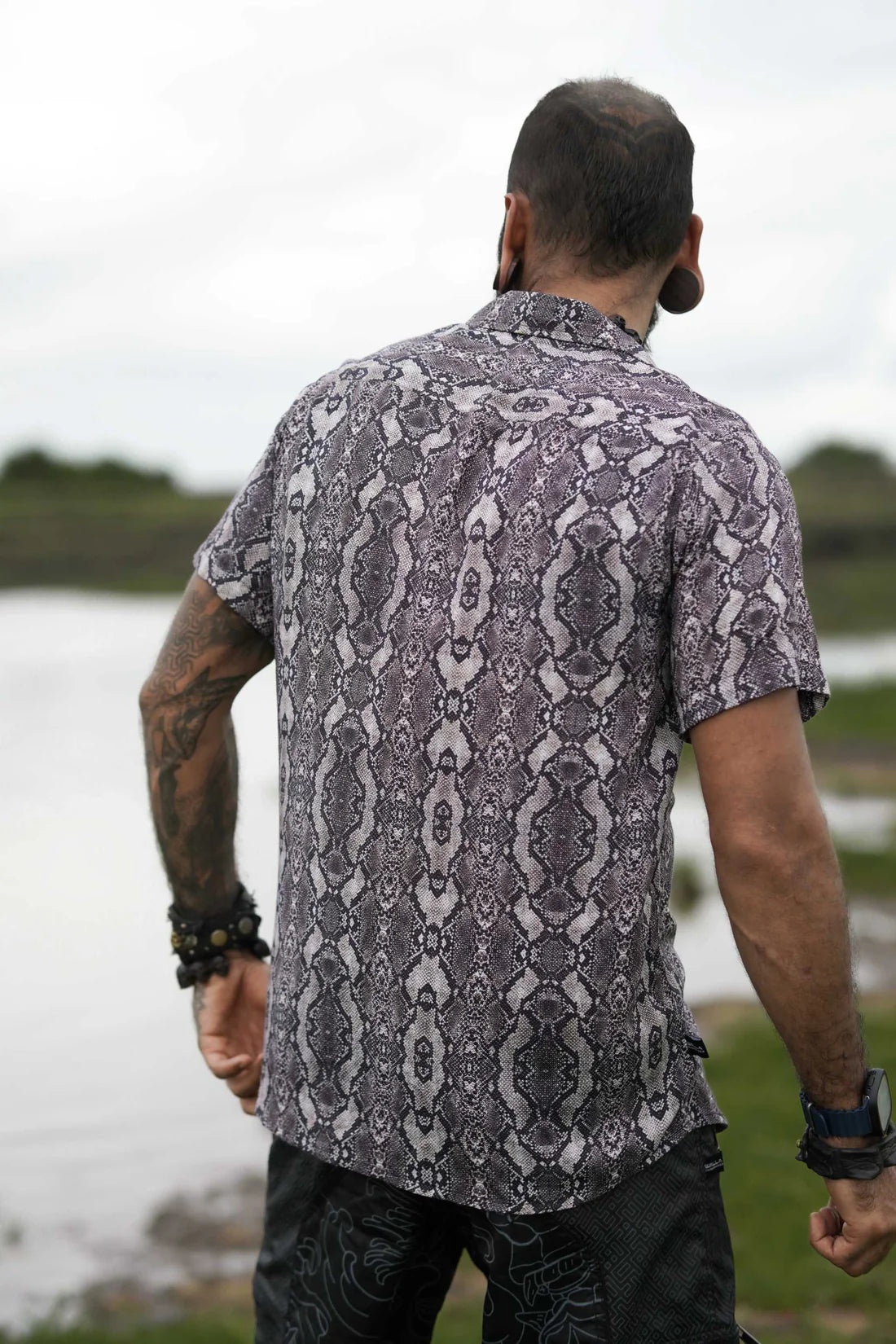 Bamboo Shirt - Psychedelic Python
